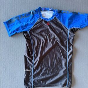 Gracie Barra Women's Ranked Rash Guard - XS - Blue